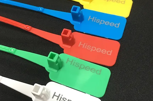 Кабельные стяжки с этикетками