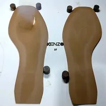 Лазерная маркировка подошвы обуви