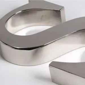 Лазерная сварка объемных  рекламных букв 