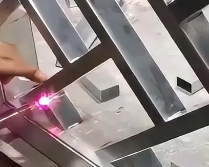 Лазерная сварка ограждения из нержавеющей стали