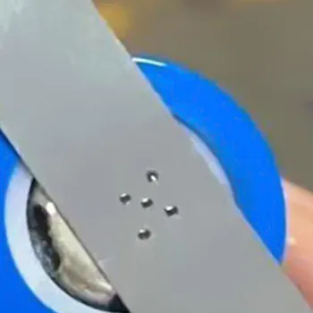 Лазерная сварка токоведущих шин (лапок) аккумулятора